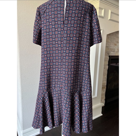Banana Republic Foulard Print Flounce, Geometric Print Dress. Size 14 - Picture 3 of 4